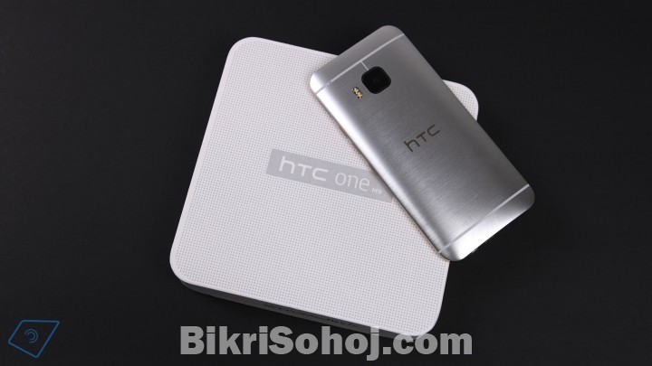 HTC ONE M9 3/32GB ORIGINEAL BOX